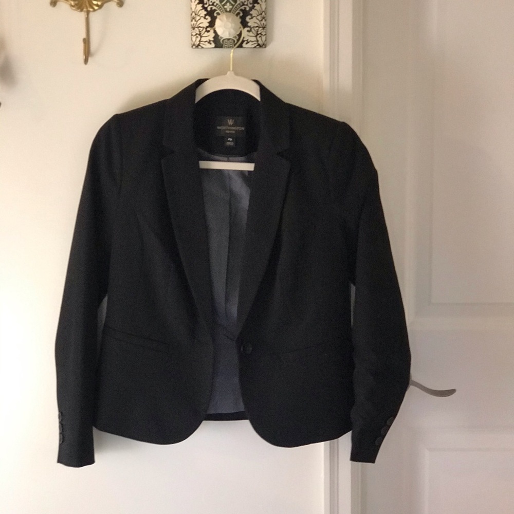 Black Suit Jacket Size Petite Small.